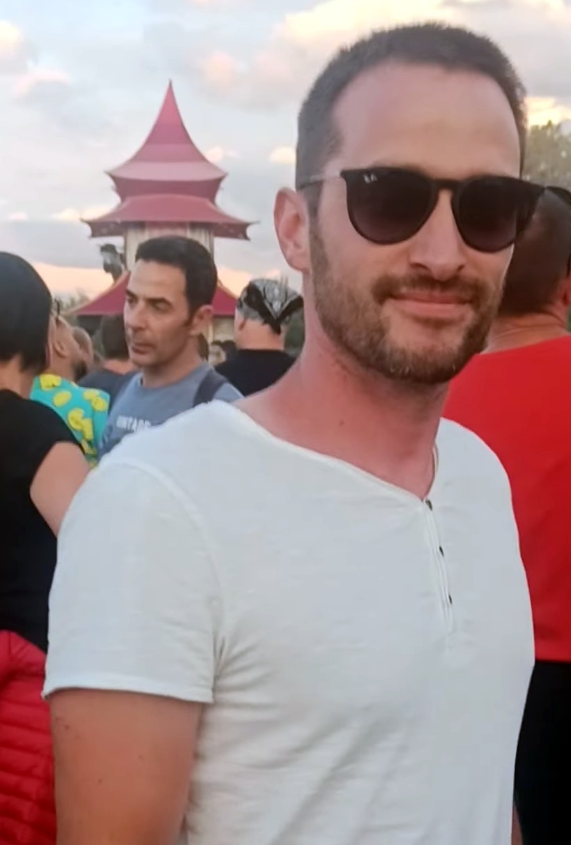 Nadi - Aesch ZH - Zurich | Gay