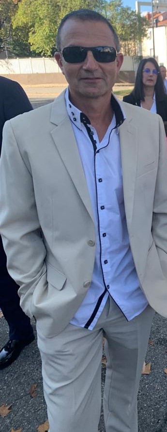 Douga - Dotzigen - Berne | Gay