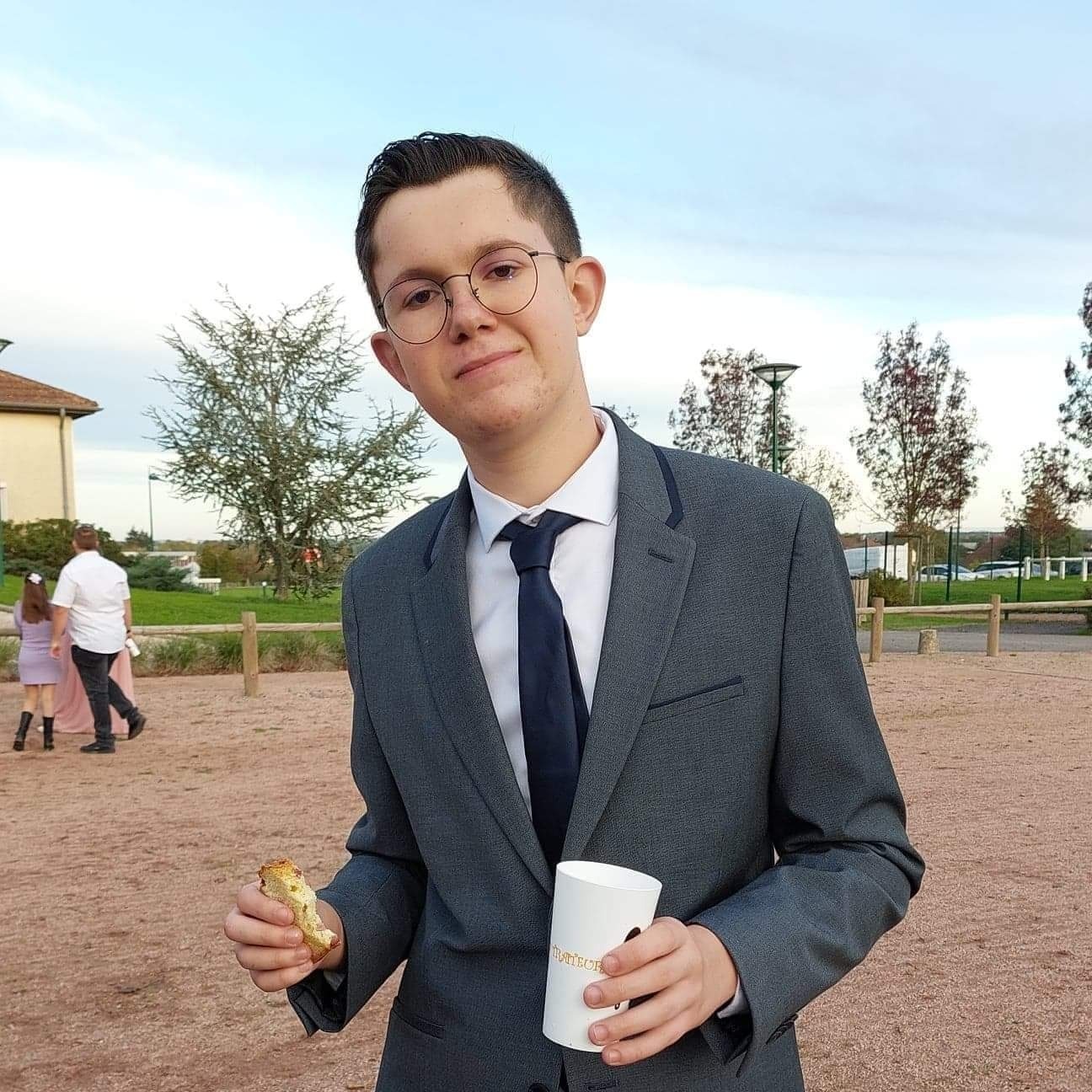 Abdelazziz - Gimmelwald - Berne | Gay