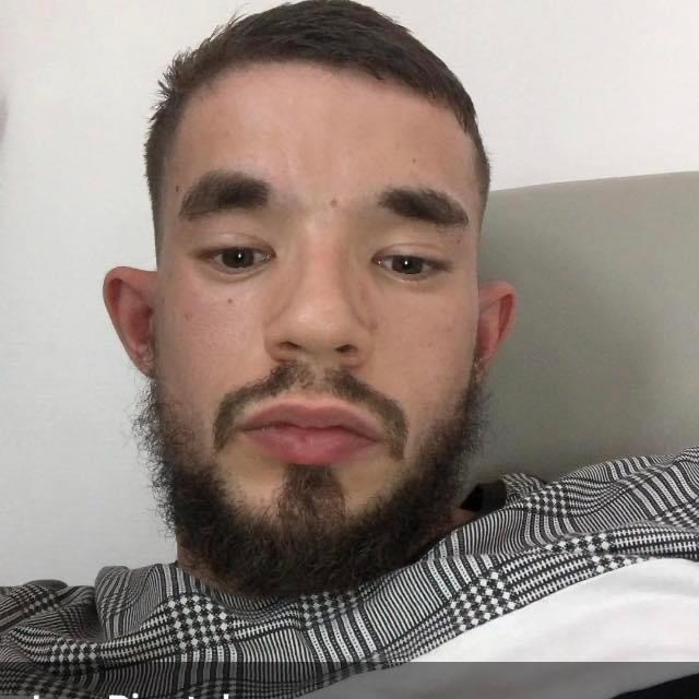 Jérémy - Bellinzone - Tessin | Gay