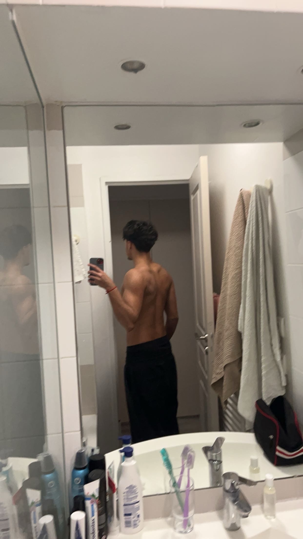 Badra - Cernier - Neuchâtel | Gay